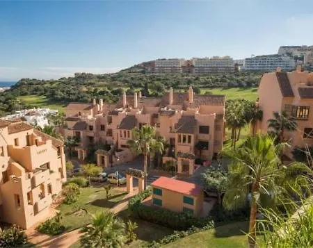 Penthouse Duquesa Beach - Golf Apartment